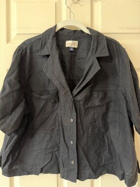 Relaxed Black Linen Cropped Short Sleeve Button Front Shirt by Universal Thread